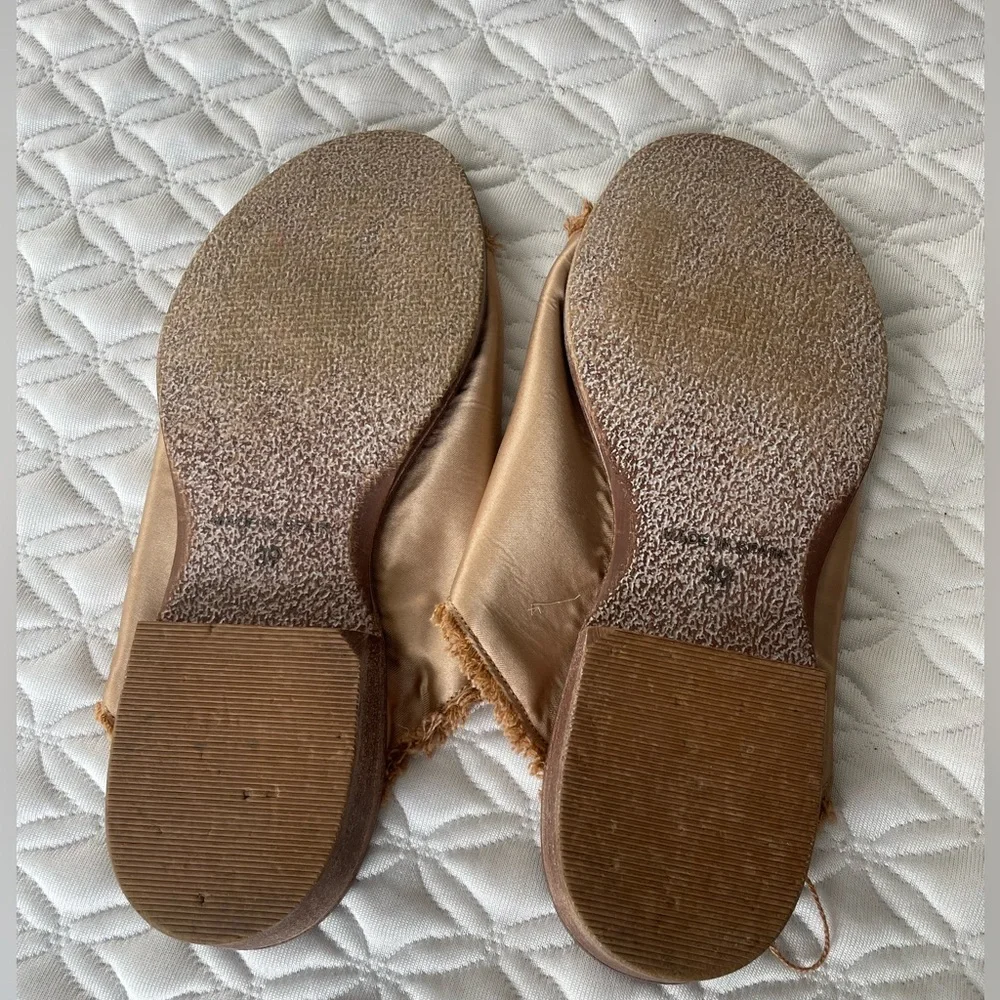 Free People SlipOn Open Toe Mule Gold Size 8.5 EU 39 - Picture 4 of 4